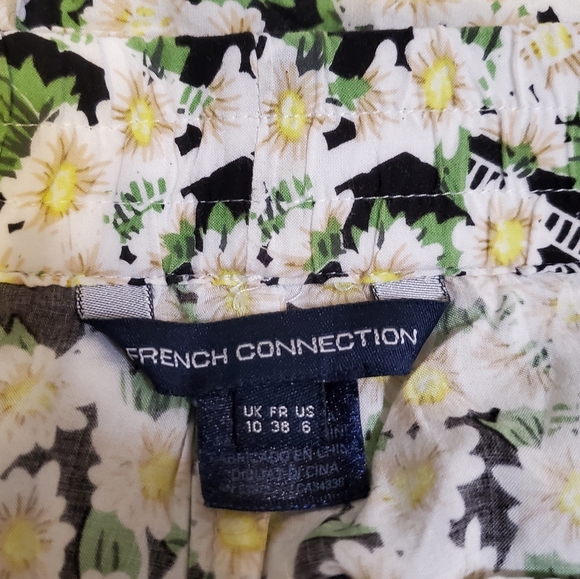 FRENCH CONNECTION | Women's daisy floral-print drawstring-waist shorts. - Picture 4 of 5